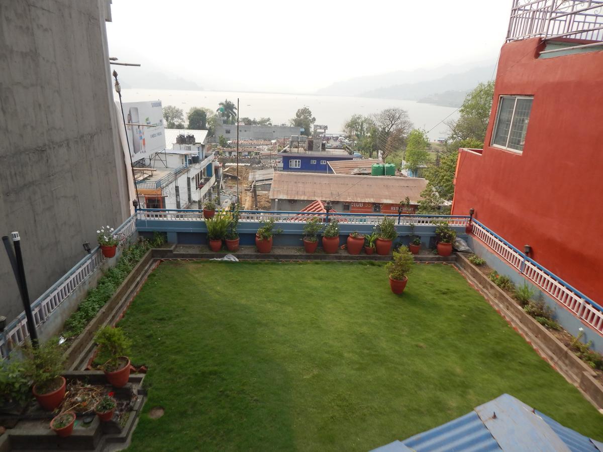 Hotel Marigold Pokhara Esterno foto