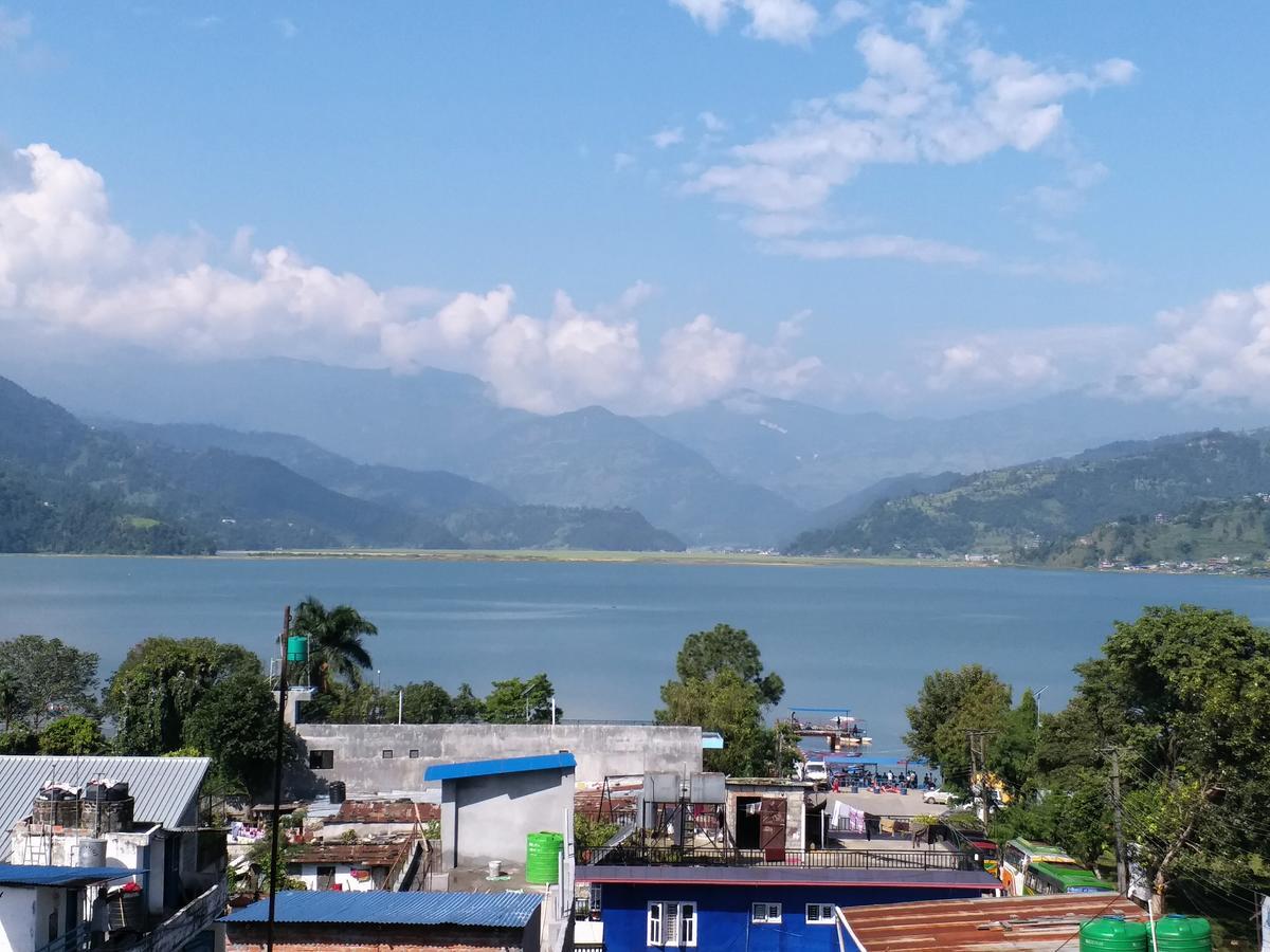 Hotel Marigold Pokhara Esterno foto