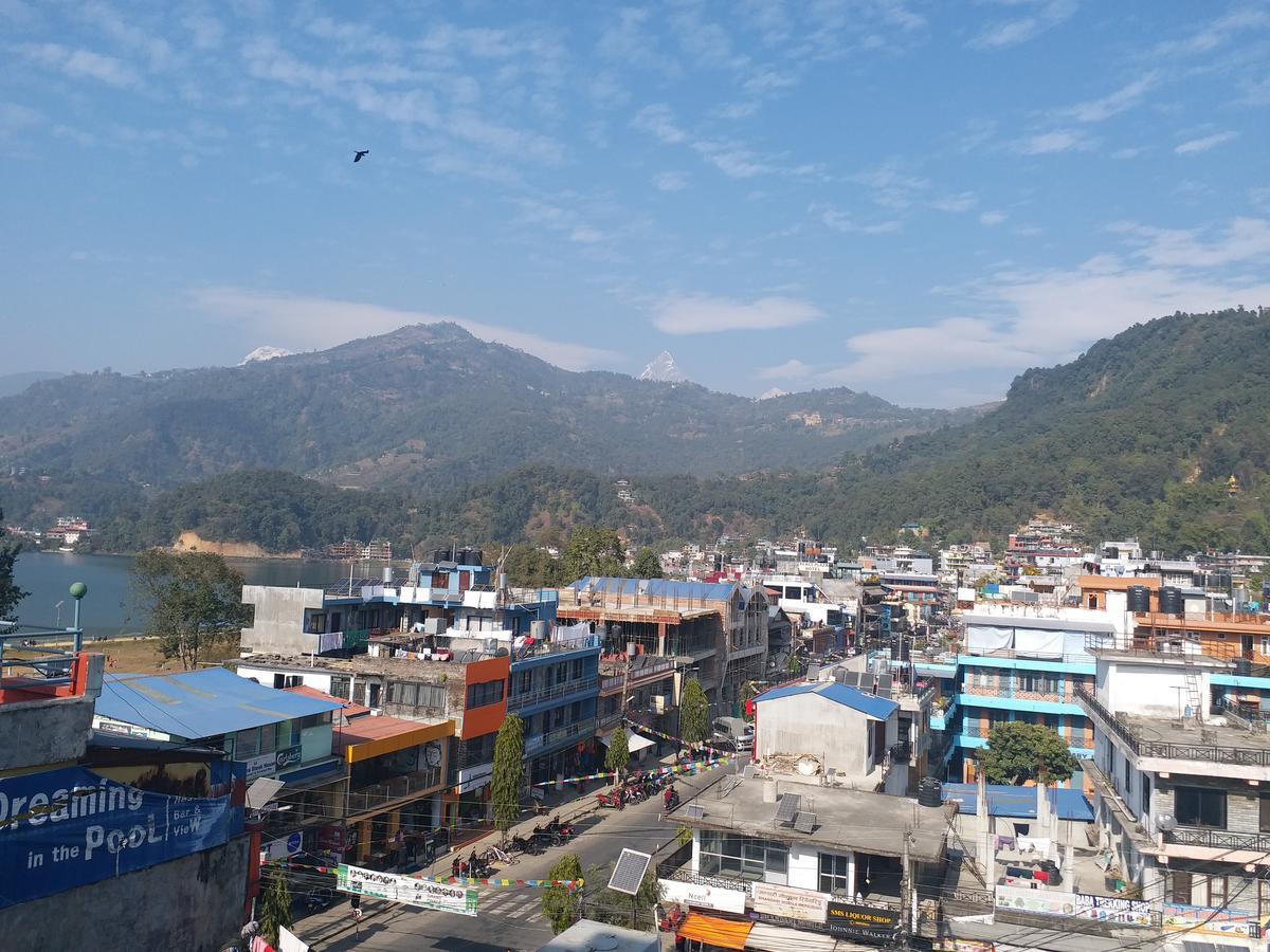 Hotel Marigold Pokhara Esterno foto